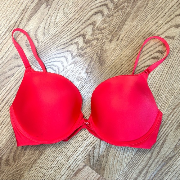 Victoria’s Secret Red Push Up Bra 34D - Picture 2 of 8